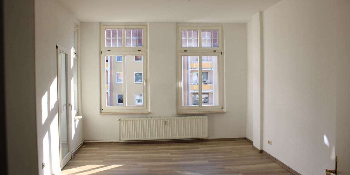geräumige 3-Raum Wohnung mit Balkon & Badewanne * Einbauküche möglich - Appartement Magdeburg Stadtfeld Ost | Angebot:10094192