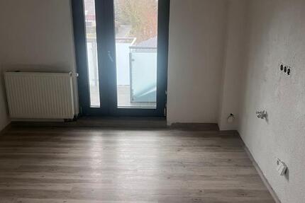 Wohnung Lampertheim - 4 Zimmer, 95 m&sup2;, 1.100&euro; | Angebot:25131798
