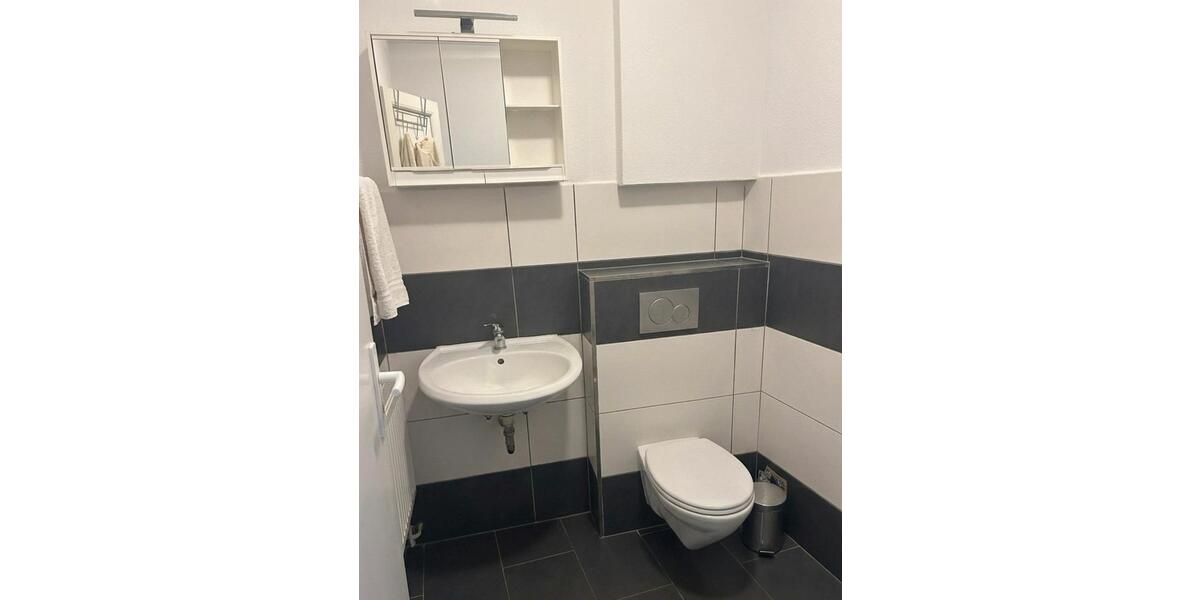 Etagenwohnung Landau an der Isar - 1.5 Zimmer, 36 m&sup2;, 600&euro; | Angebot:26661515