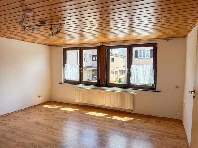 Etagenwohnung Bönnigheim - 2 Zimmer, 60 m&sup2;, 620&euro; | Angebot:27280693