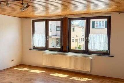 Wohnung Bönnigheim - 2 Zimmer, 60 m&sup2;, 620&euro; | Angebot:27280693