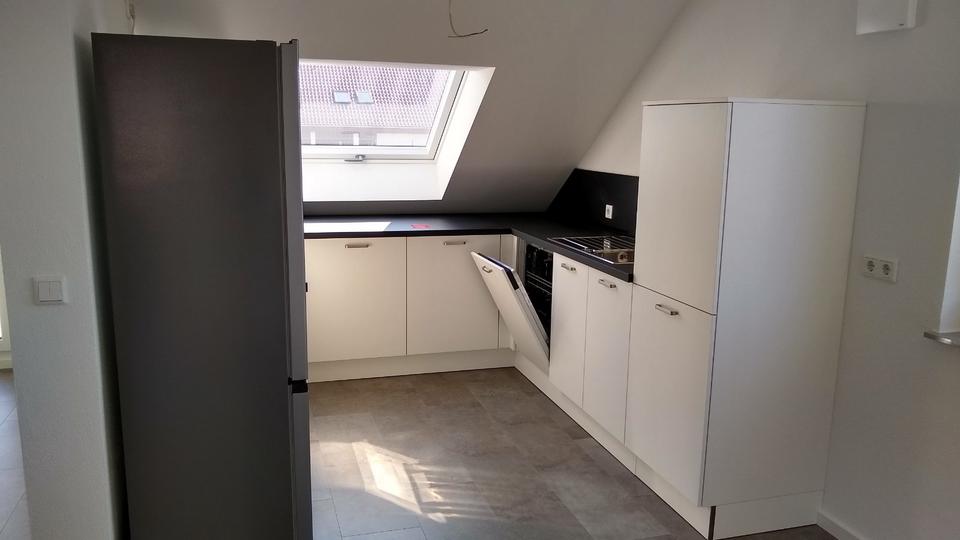 Dachgeschoßwohnung Fellbach - 3 Zimmer, 70 m&sup2;, 1.400&euro; | Angebot:24982600