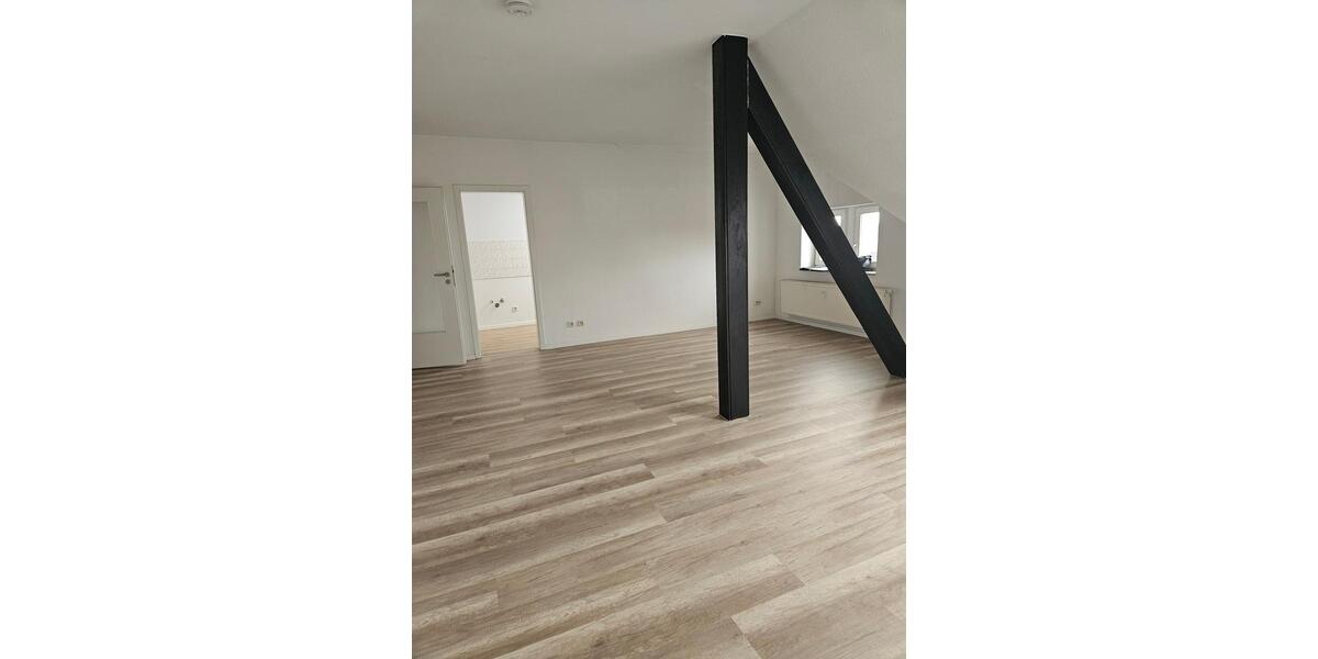 Etagenwohnung Burgstädt - 3 Zimmer, 79 m&sup2;, 490&euro; | Angebot:26442322