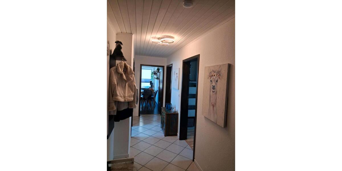 Dachgeschoßwohnung Kelheim - 3 Zimmer, 73 m&sup2;, 850&euro; | Angebot:25873696