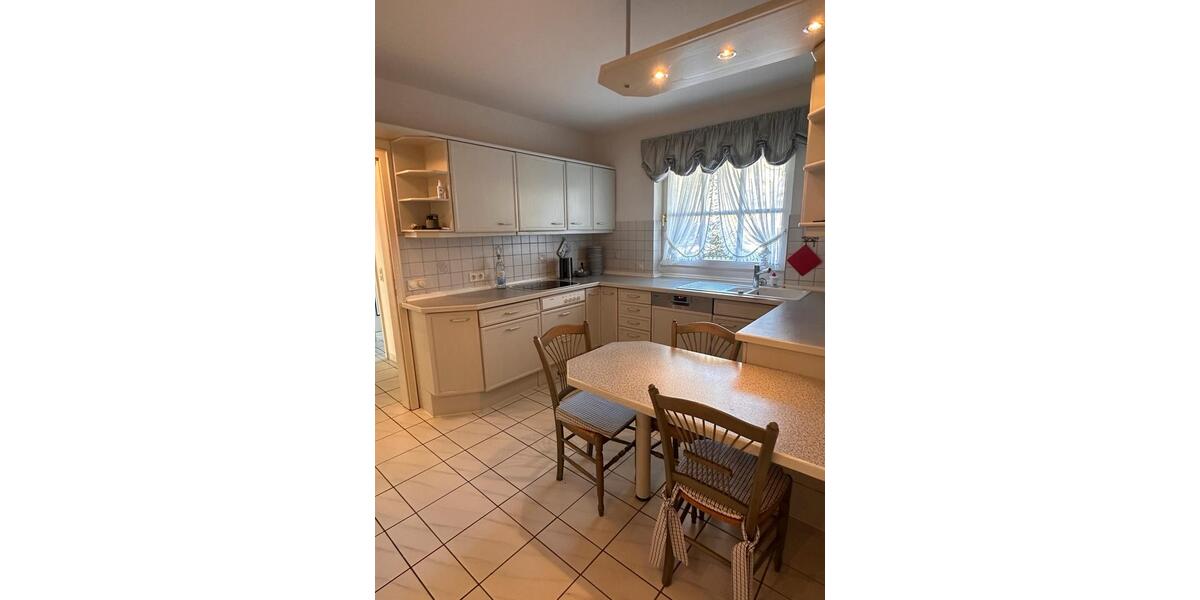 Einfamilienhaus Buxtehude - 2 Zimmer, 183 m&sup2;, 2.700&euro; | Angebot:26091803