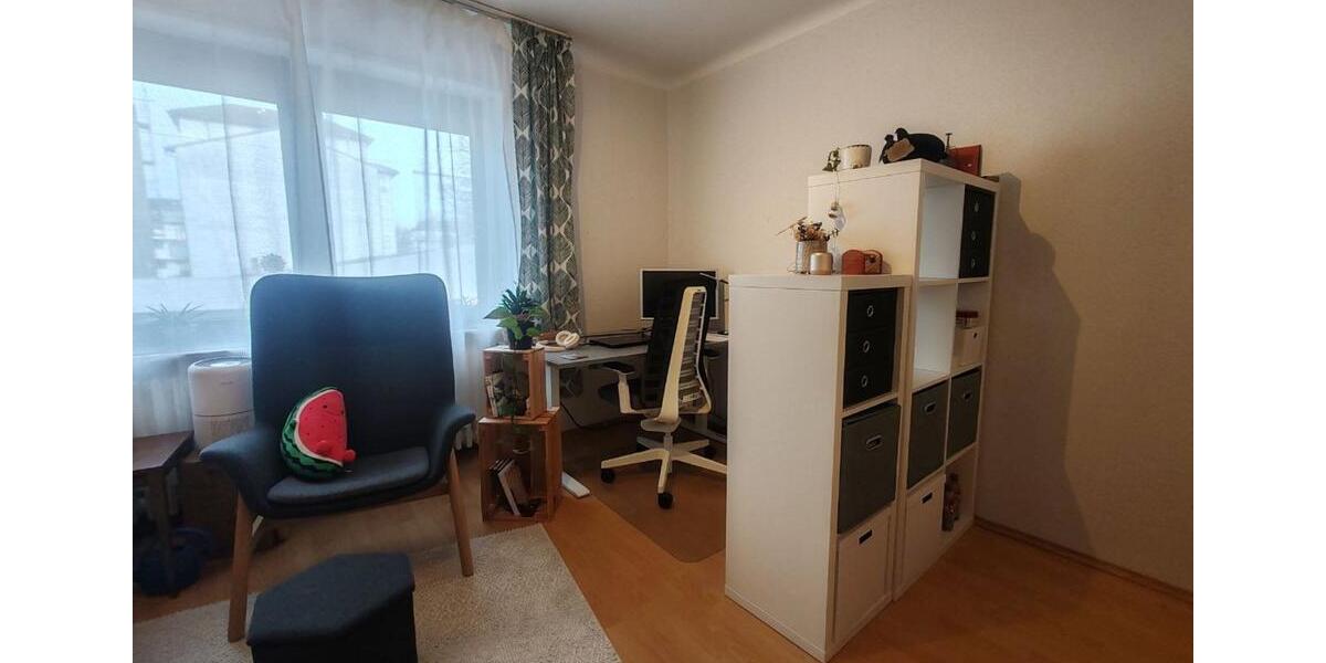 Wohnen auf Zeit Saarbrücken Neue Bremm - 1 Zimmer, 13 m&sup2;, 320&euro; | Angebot:25538482
