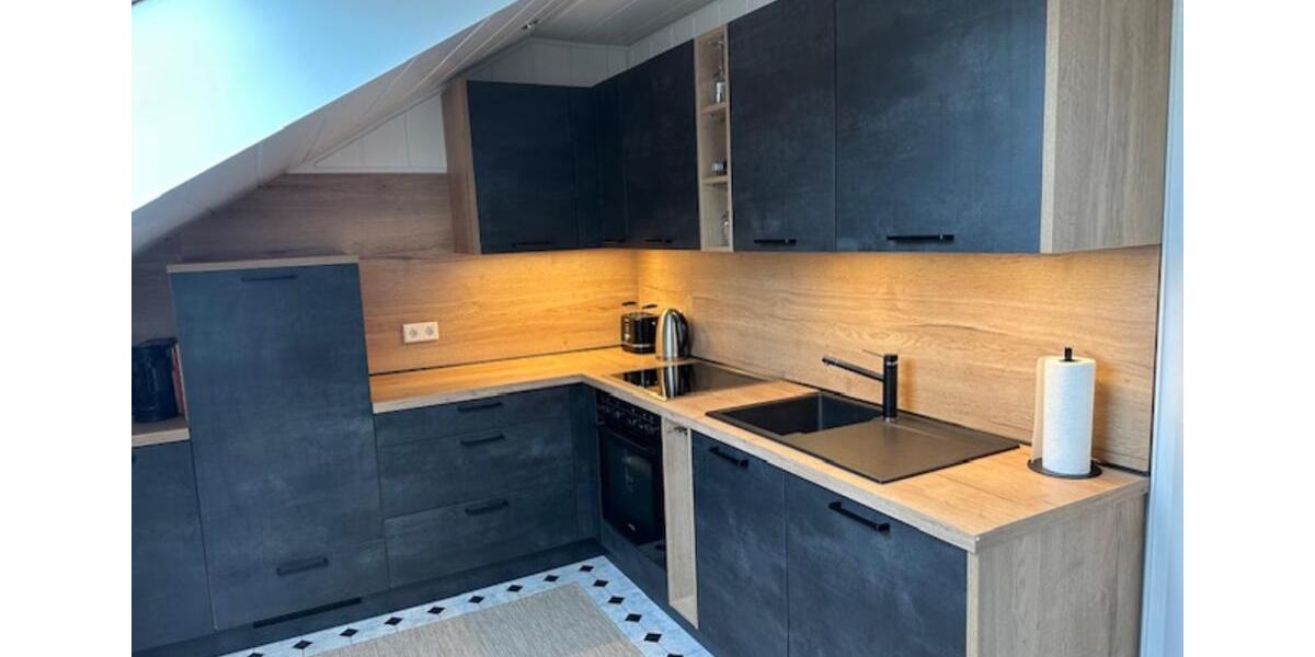 Helle 2 Zimmer DG Wohnung in MH-Heissen Warmmiete 700€ 2 zimmer