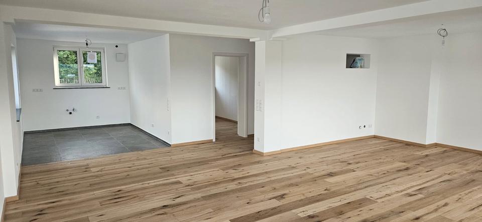 Erdgeschoßwohnung Backnang - 3 Zimmer, 106 m&sup2;, 1.300&euro; | Angebot:26084864