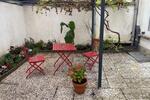 ruhige 2 Zimmerwohnung mit Hinterhofterrasse, ideal für Person mit Spaß an Pflanzen zimmer