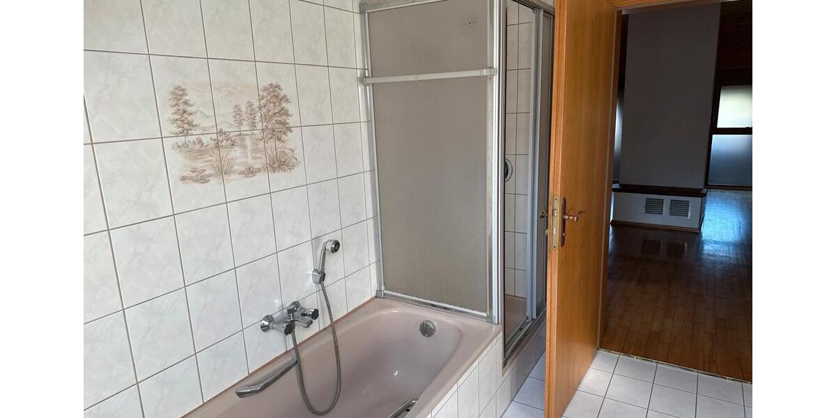 Dachgeschoßwohnung Geiselwind - 3 Zimmer, 80 m&sup2;, 550&euro; | Angebot:25852688
