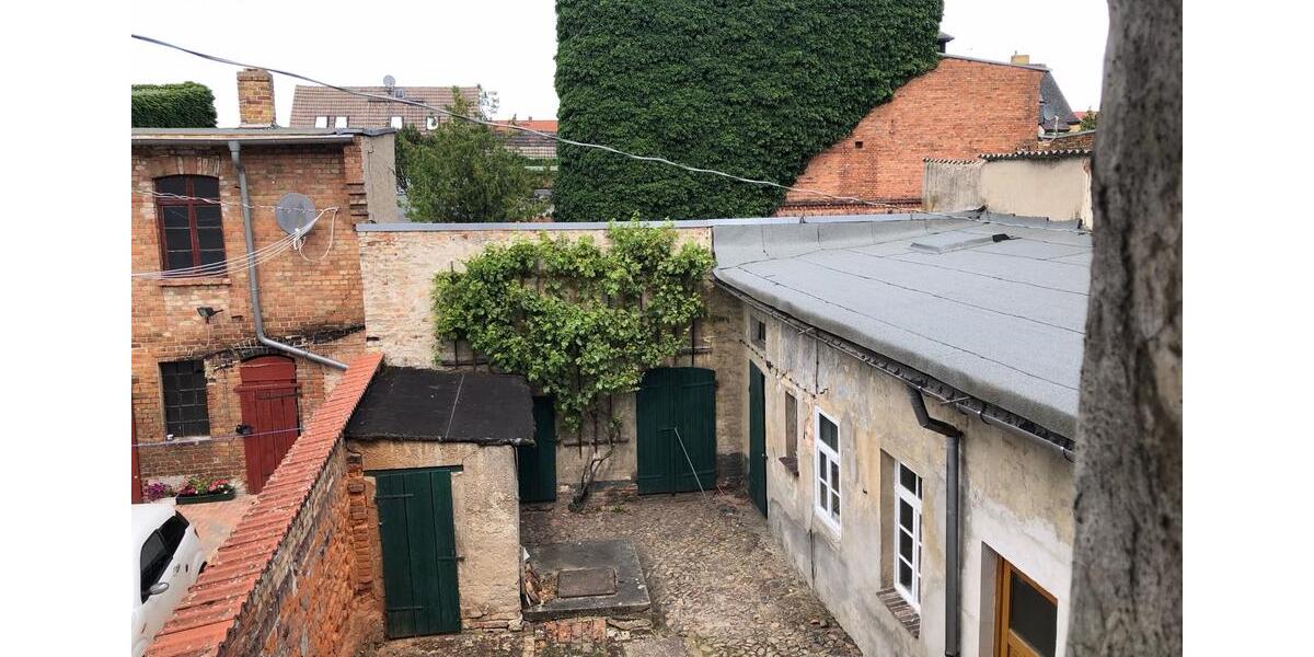 Reihenhaus Halle (Saale) - 10 Zimmer, 135 m&sup2;, 400&euro; | Angebot:25616087