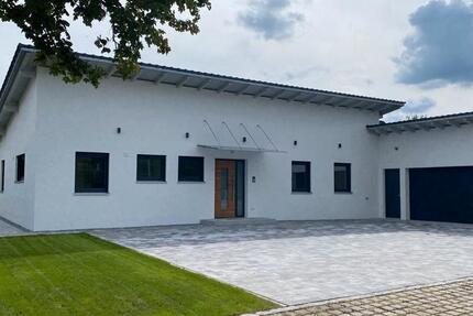 Haus Eichendorf - 3 Zimmer, 130 m&sup2;, 1.250&euro; | Angebot:27614243