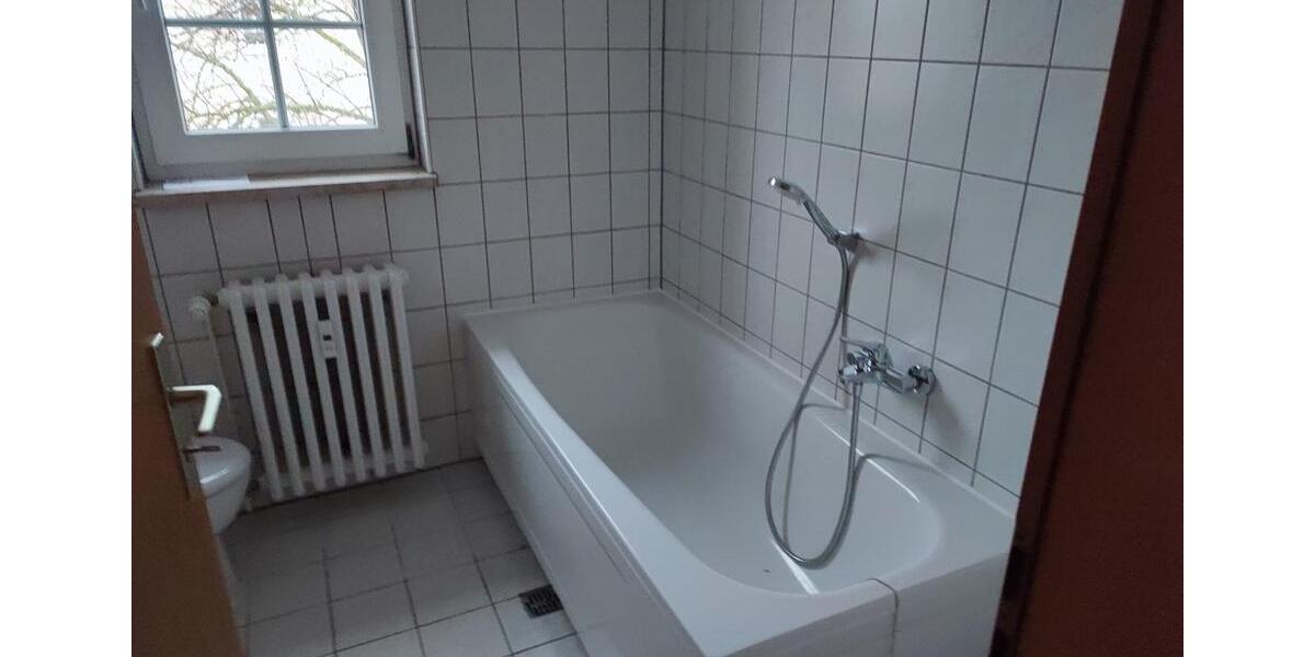 Dachgeschoßwohnung Rhinow - 3 Zimmer, 79 m&sup2;, 571&euro; | Angebot:24510026