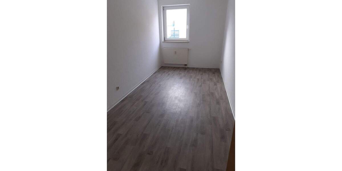 Etagenwohnung Oelsnitz/Erzgebirge Oelsnitz - 3 Zimmer, 78 m&sup2;, 475&euro; | Angebot:25731029