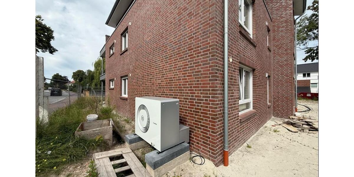 Dachgeschoßwohnung Zetel - 2 Zimmer, 77 m&sup2;, 885&euro; | Angebot:22266596