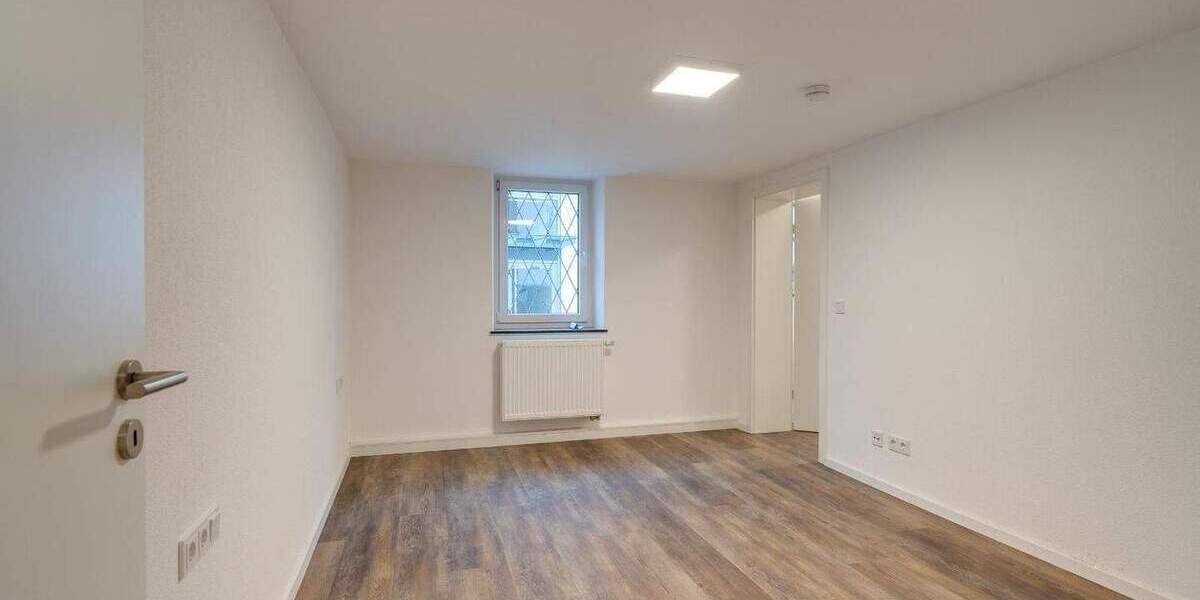 Etagenwohnung Grafenrheinfeld - 4 Zimmer, 132 m&sup2;, 1.195&euro; | Angebot:24407770
