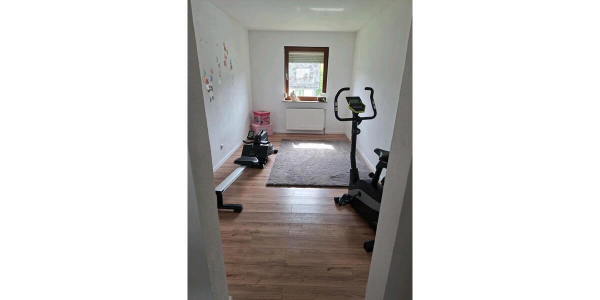 Erdgeschoßwohnung Bad Laasphe - 4 Zimmer, 120 m&sup2;, 720&euro; | Angebot:26563151