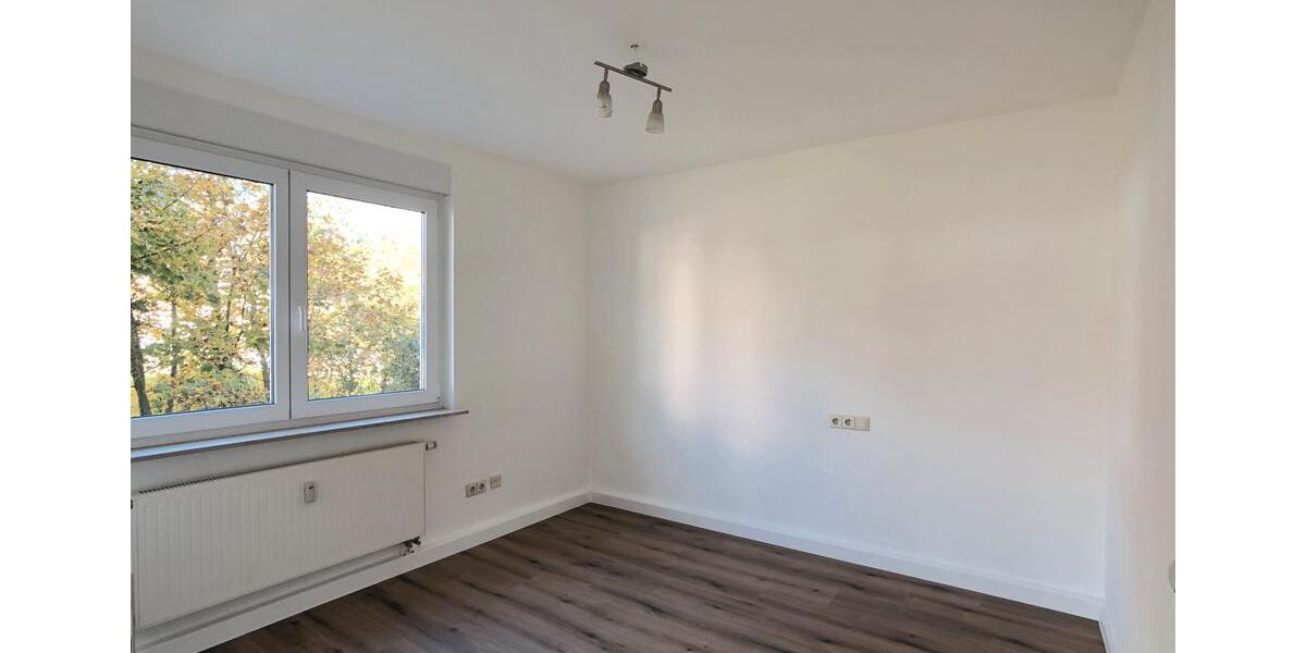 Erdgeschoßwohnung Baiersbronn - 3.5 Zimmer, 95 m&sup2;, 690&euro; | Angebot:23794105