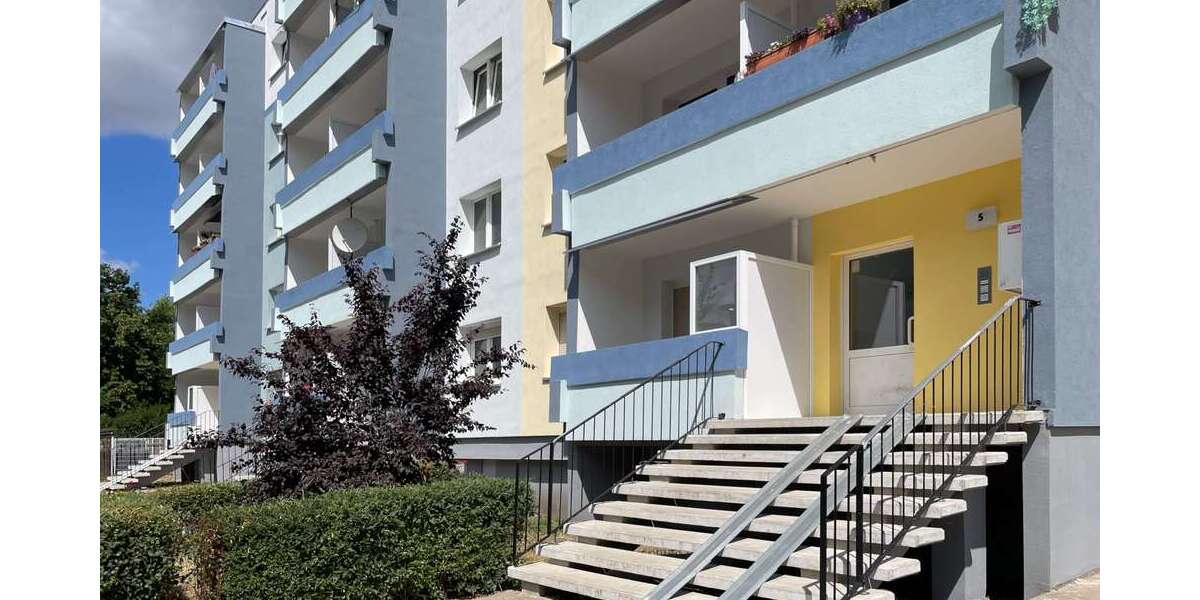 Etagenwohnung Halle Silberhöhe - 4 Zimmer, 64 m&sup2;, 480&euro; | Angebot:27283709