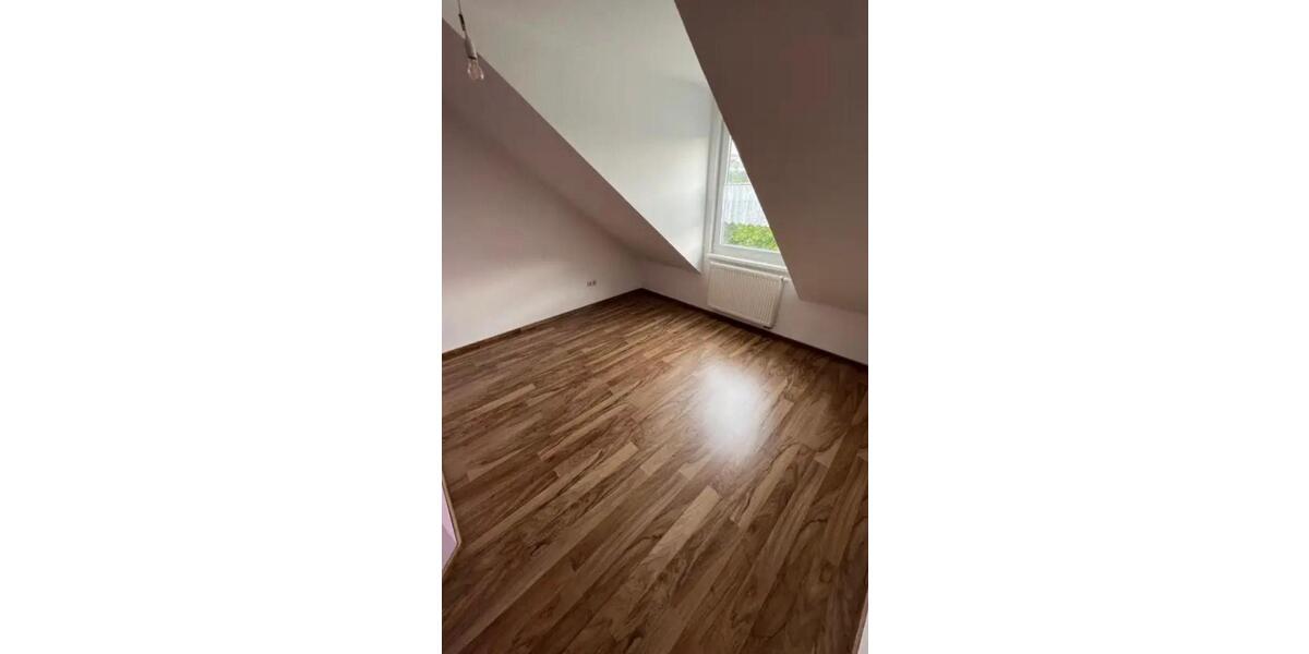 Dachgeschoßwohnung Höxter - 3 Zimmer, 73 m&sup2;, 650&euro; | Angebot:26618910