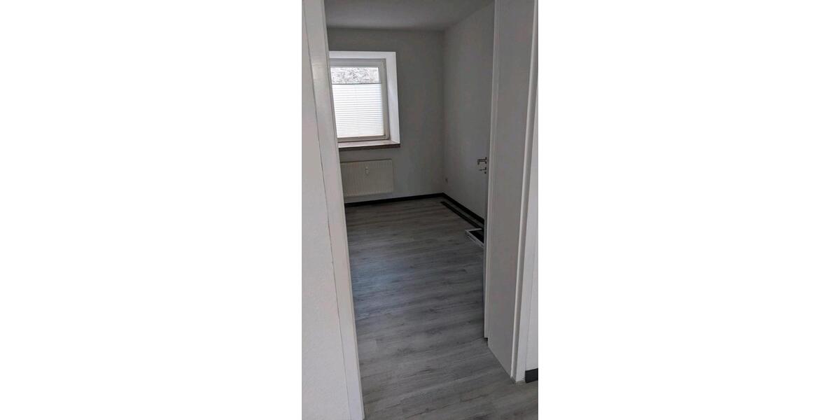 Erdgeschoßwohnung Wettin-Löbejün Löbejün - 2.5 Zimmer, 45 m&sup2;, 270&euro; | Angebot:26235448