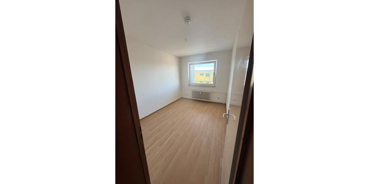 Etagenwohnung Stolzenau - 4 Zimmer, 90 m&sup2;, 1.000&euro; | Angebot:26324444