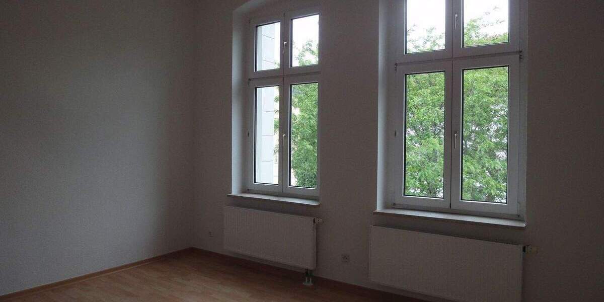 Etagenwohnung Dessau-Roßlau Innenstadt - 4 Zimmer, 121 m&sup2;, 800&euro; | Angebot:25926545