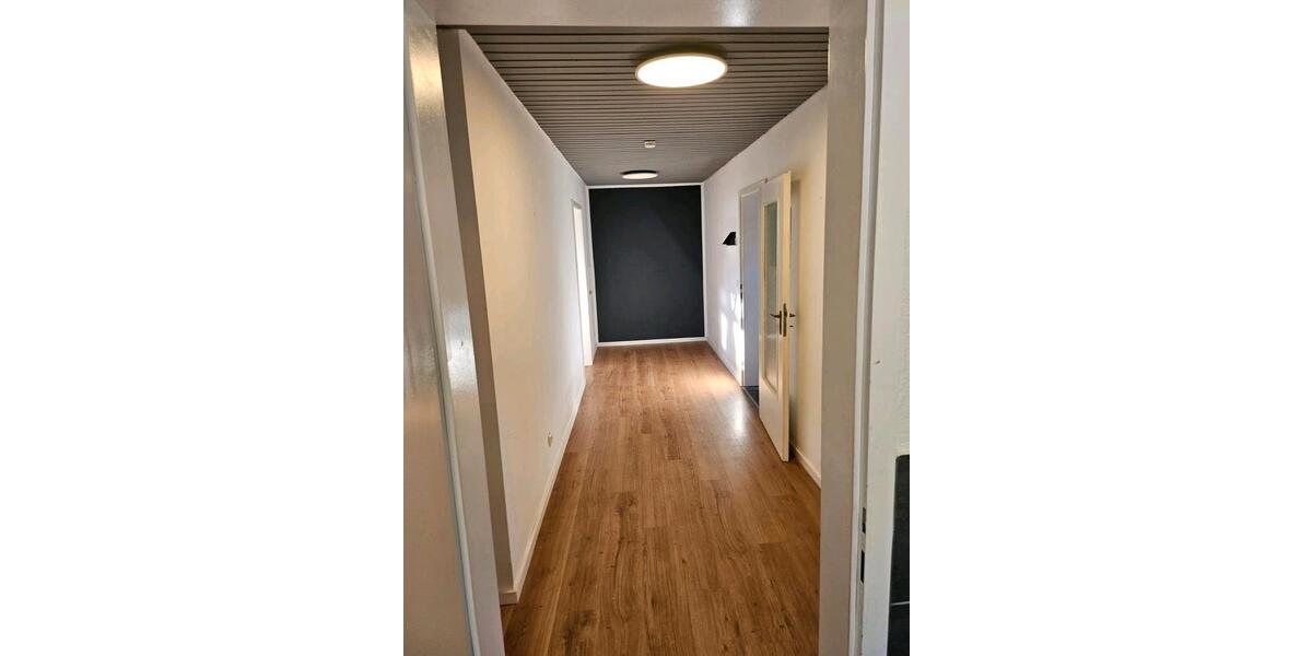 Dachgeschoßwohnung Bühlerzell - 4 Zimmer, 100 m&sup2;, 1.100&euro; | Angebot:24308414