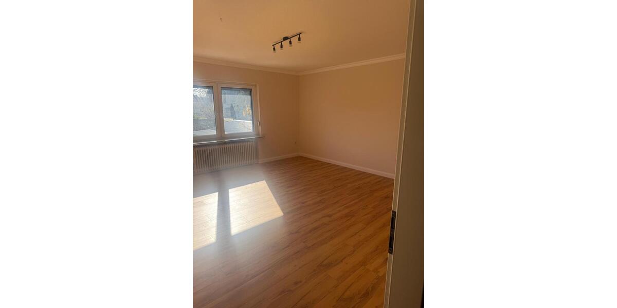 Wohnen auf Zeit Heidenau - 8 Zimmer, 200 m&sup2;, 30&euro; | Angebot:25356094