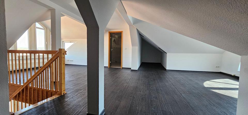 Dachgeschoßwohnung Mühlhausen (Thüringen) - 3 Zimmer, 109 m&sup2;, 810&euro; | Angebot:25975048