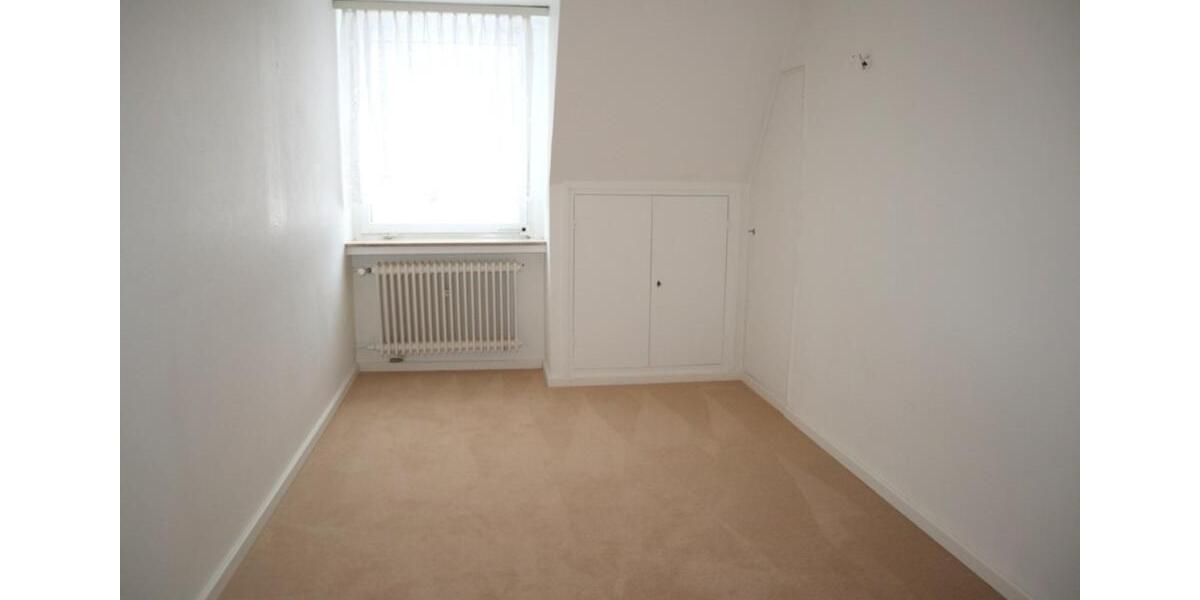 Einfamilienhaus Ganderkesee - 8 Zimmer, 257 m&sup2;, 1.500&euro; | Angebot:25307610