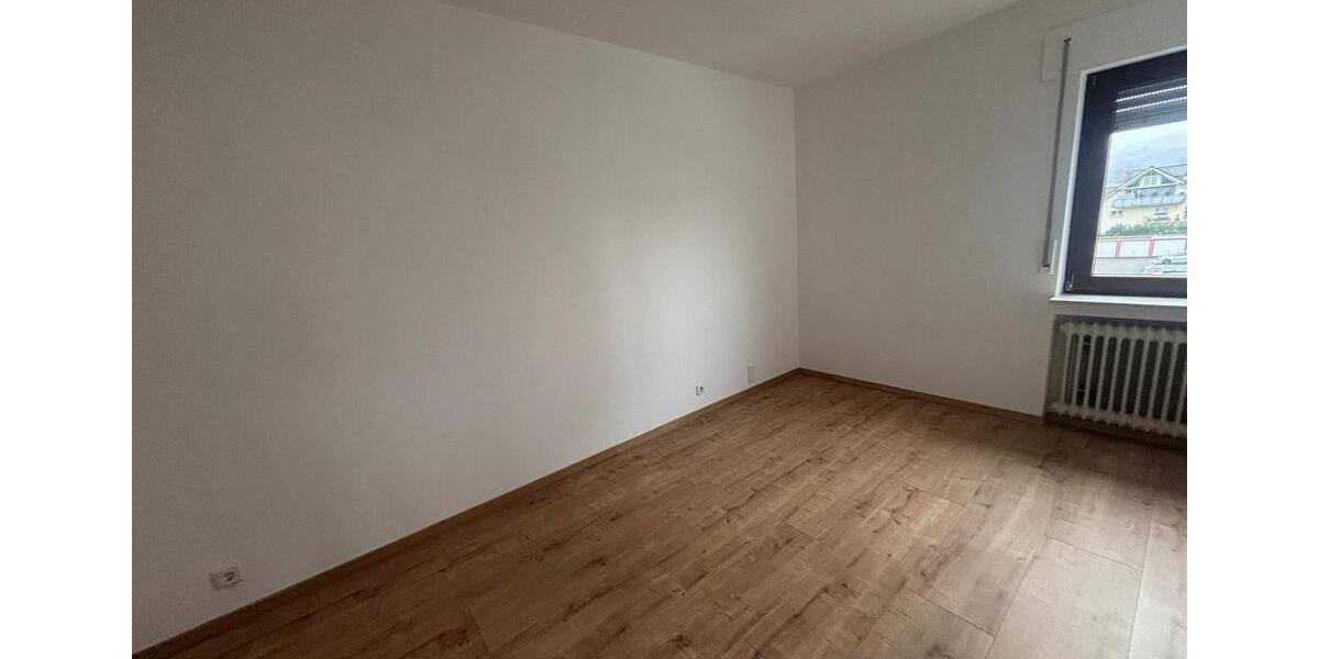Etagenwohnung Laudenbach - 3 Zimmer, 95 m&sup2;, 1.124&euro; | Angebot:26367546