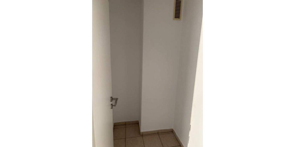 Etagenwohnung Remagen - 4 Zimmer, 90 m&sup2;, 985&euro; | Angebot:25702806