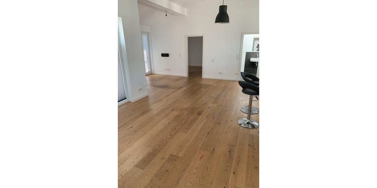 Dachgeschoßwohnung Brilon - 3 Zimmer, 108 m&sup2;, 1.200&euro; | Angebot:25995530