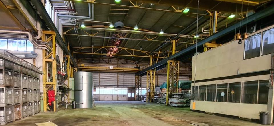 Kranhalle im Industriegebiet zimmer