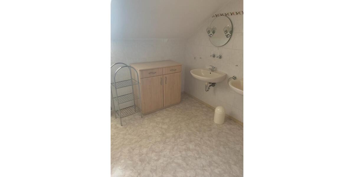 Etagenwohnung Traitsching - 2.5 Zimmer, 80 m&sup2;, 560&euro; | Angebot:24495145