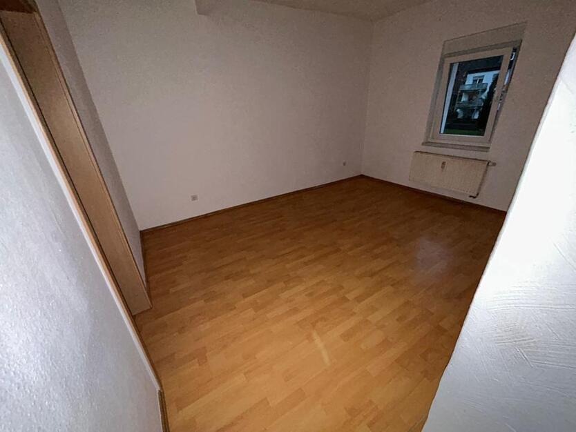 2 ZKB - Zimmer, Küche, Dusche Wohnung in Geisweid