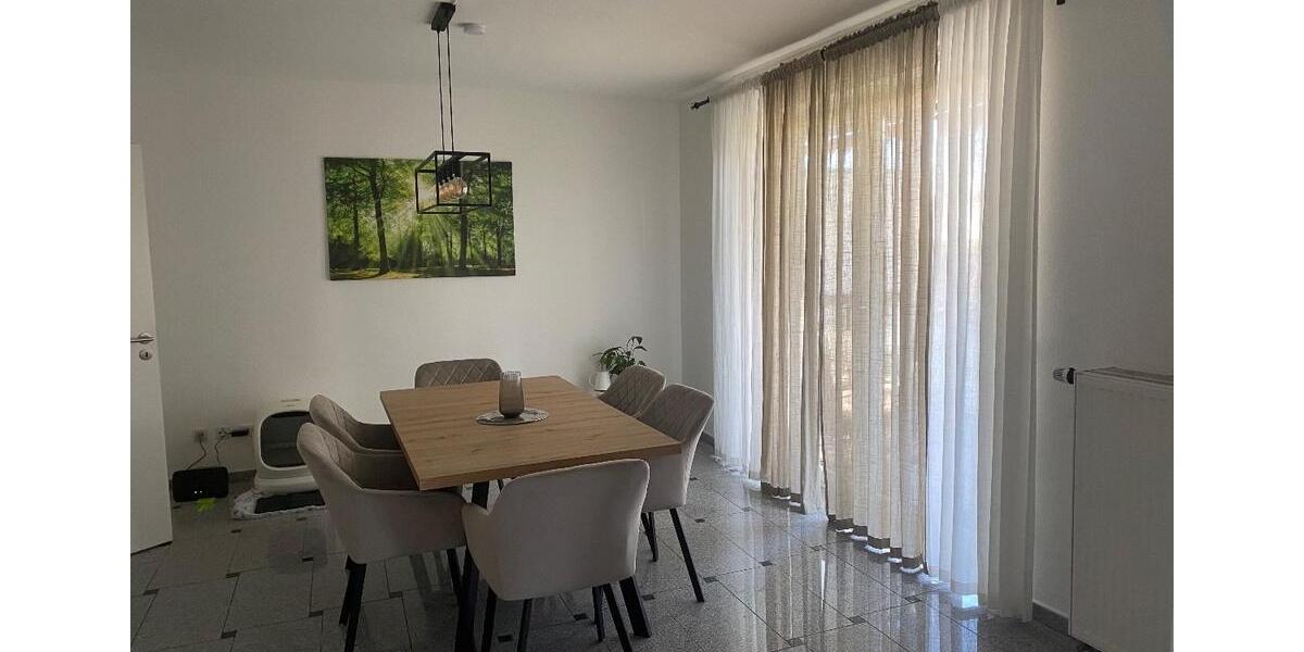 Etagenwohnung Hochheim am Main - 2.5 Zimmer, 74 m&sup2;, 1.510&euro; | Angebot:26587191