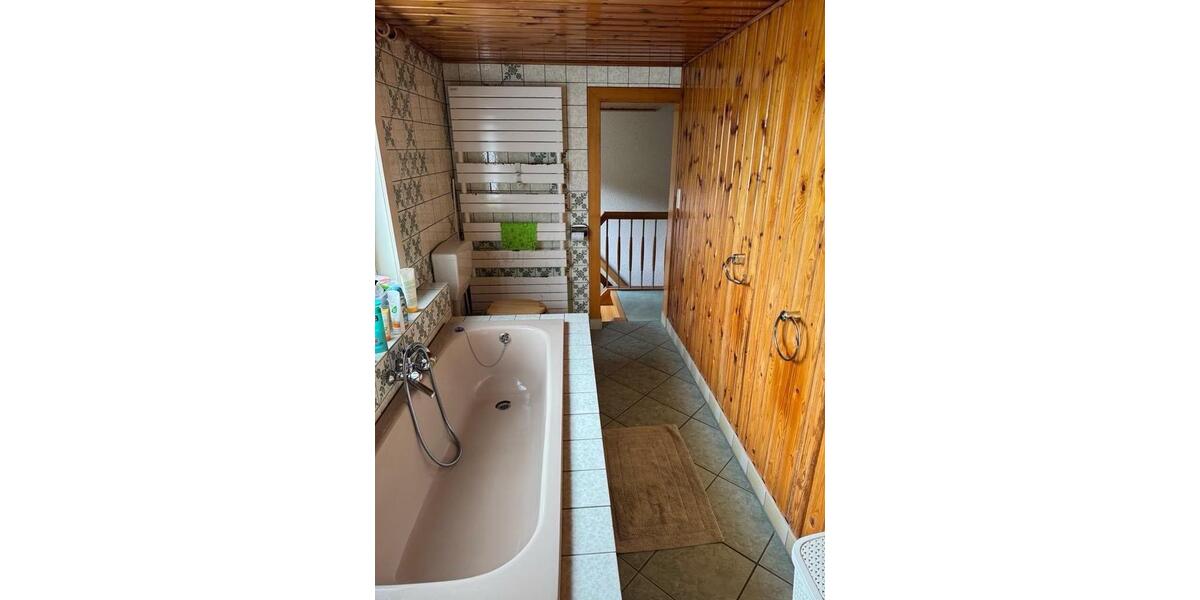 Dachgeschoßwohnung Schwarzatal - 2 Zimmer, 80 m&sup2;, 800&euro; | Angebot:25127752