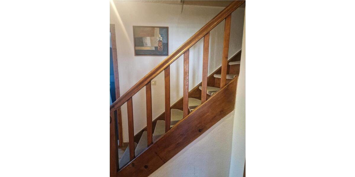 Haus zur Miete - Komplett möbliert, 2 Etagen, 2,5 Bäder, Garten, 6 zimmer