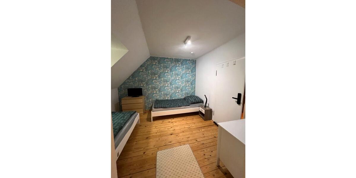 Wohnen auf Zeit Lingen (Ems) Damaschke - 5 Zimmer, 200 m&sup2;, 20&euro; | Angebot:16832197