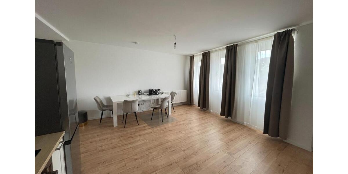 Etagenwohnung Siegen - 2 Zimmer, 66 m&sup2;, 650&euro; | Angebot:26024026