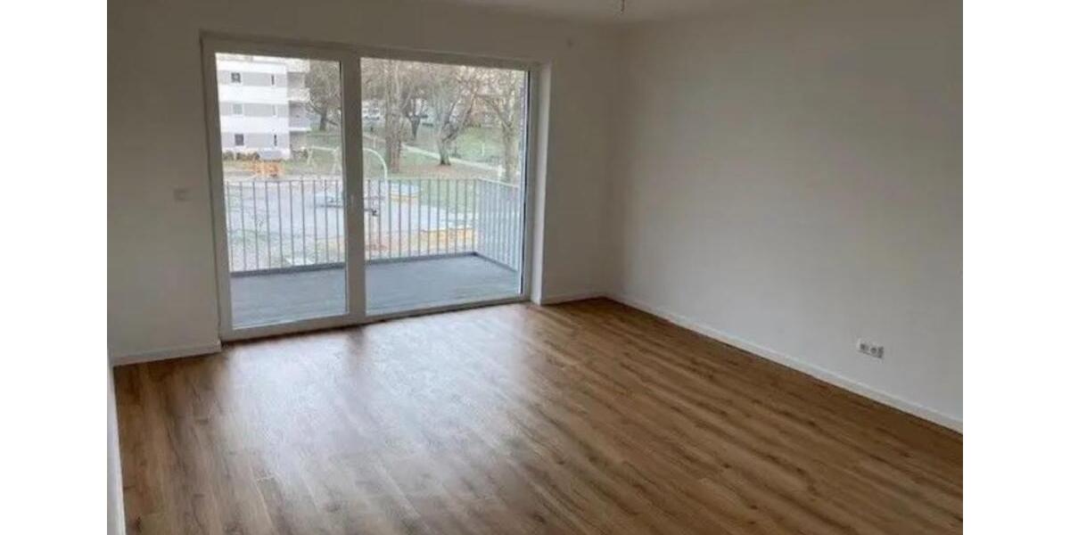 3 Raum-Wohnung mit Balkon u. Hauswirtschaftsraum 3 zimmer