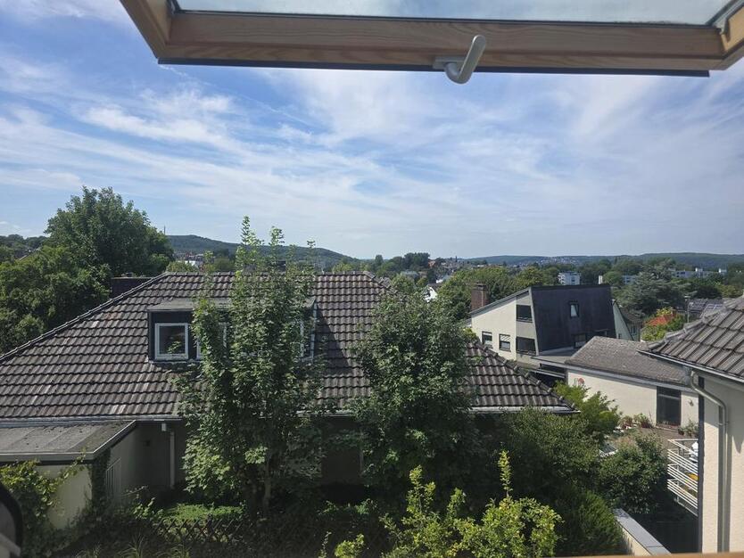 *Singleapartment auf Emst, Bestlage, voll renoviert*