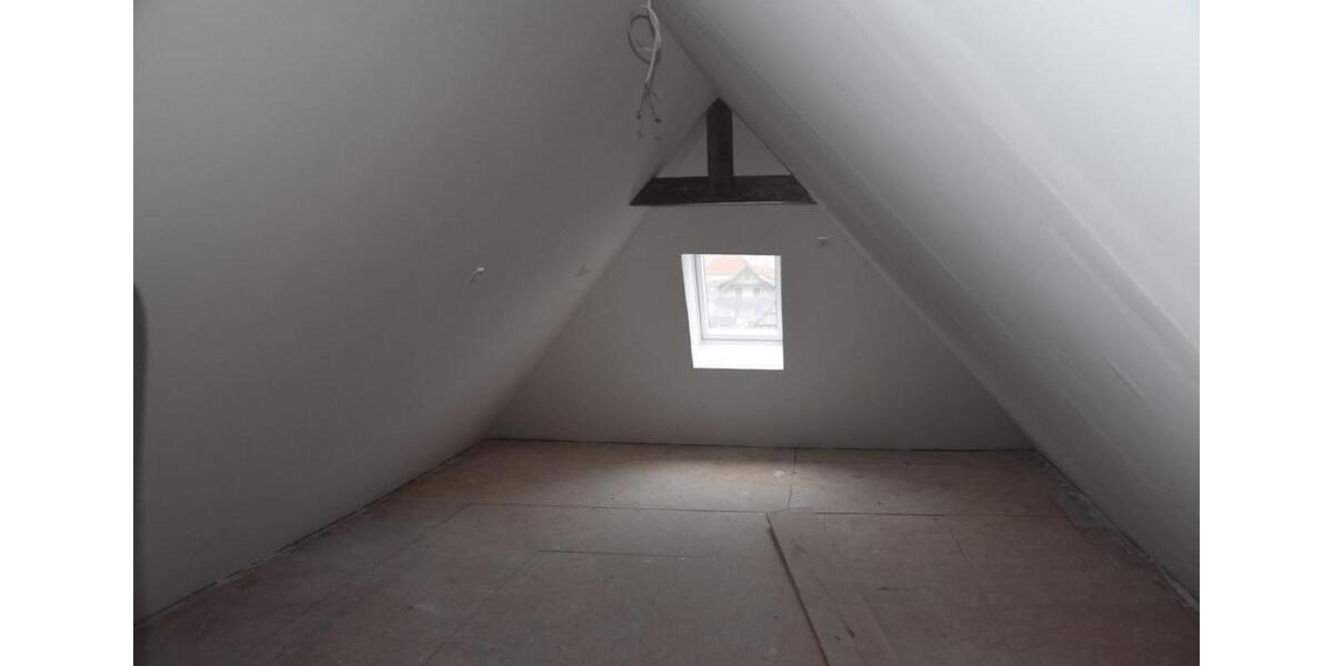 Dachgeschoßwohnung Bad Schussenried - 2 Zimmer, 88 m&sup2;, 1.100&euro; | Angebot:24842589