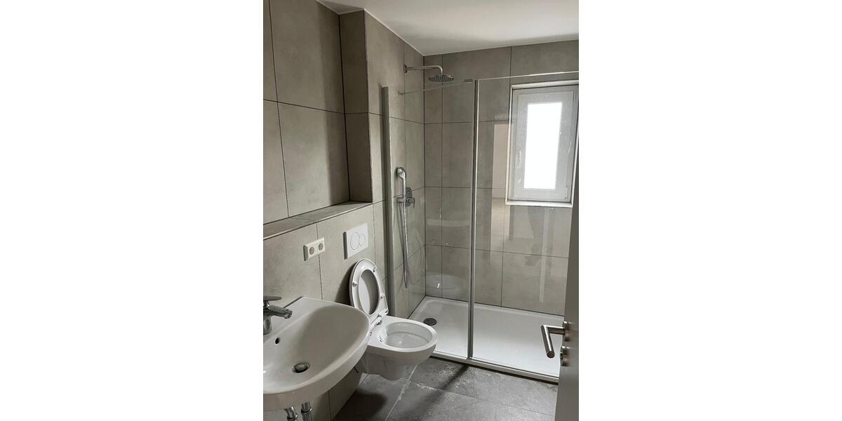 Dachgeschoßwohnung Albstadt - 3 Zimmer, 66 m&sup2;, 760&euro; | Angebot:25221156