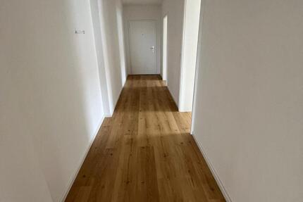 Wohnung Mindelheim - 4 Zimmer, 106 m&sup2;, 1.100&euro; | Angebot:25856524