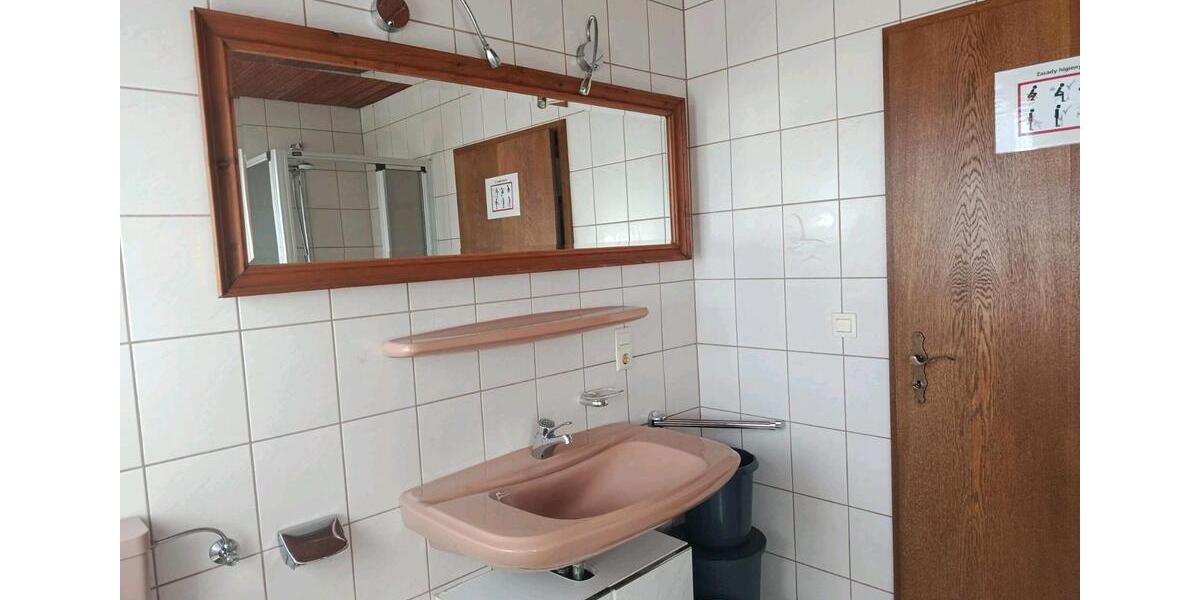 Dachgeschoßwohnung Lathen - 4 Zimmer, 100 m&sup2;, 30&euro; | Angebot:26182610