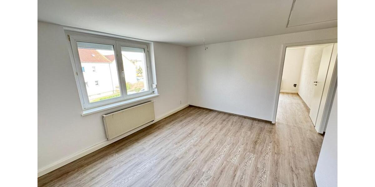 Etagenwohnung Görlitz Biesnitz - 3 Zimmer, 68 m&sup2;, 410&euro; | Angebot:26490346