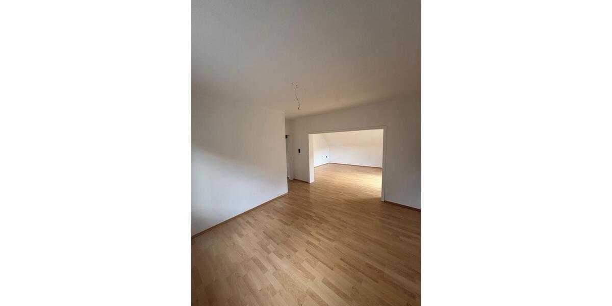 Etagenwohnung Lemberg - 3 Zimmer, 81 m&sup2;, 640&euro; | Angebot:25944478